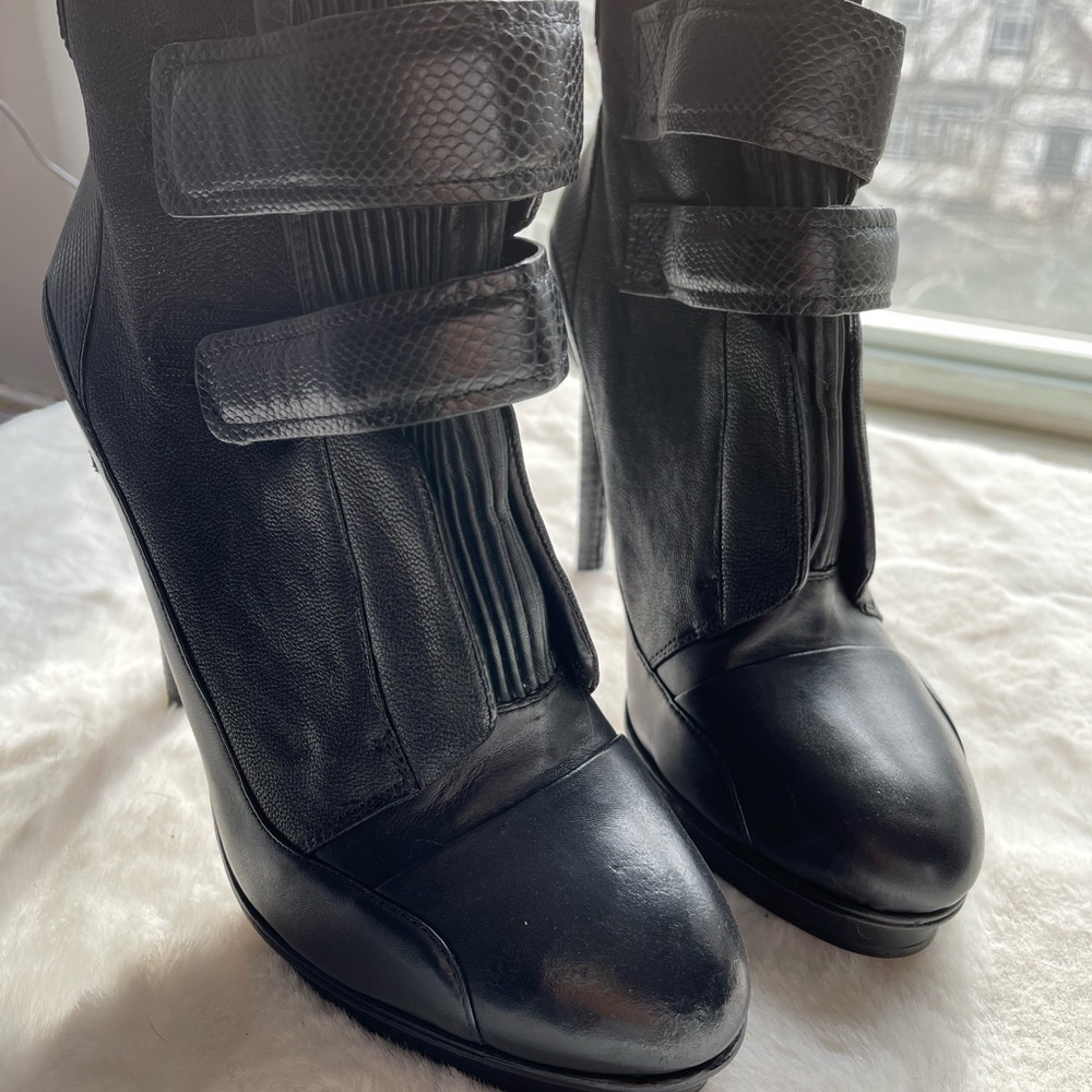 BCBG black snd snake skin trim velcro closure booties size 10